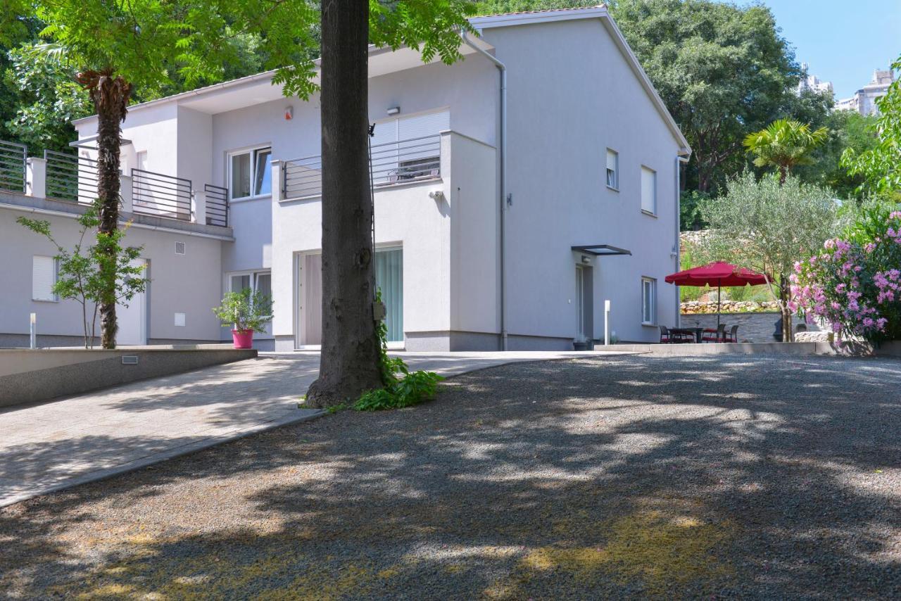 Apartment Piano リエカ エクステリア 写真