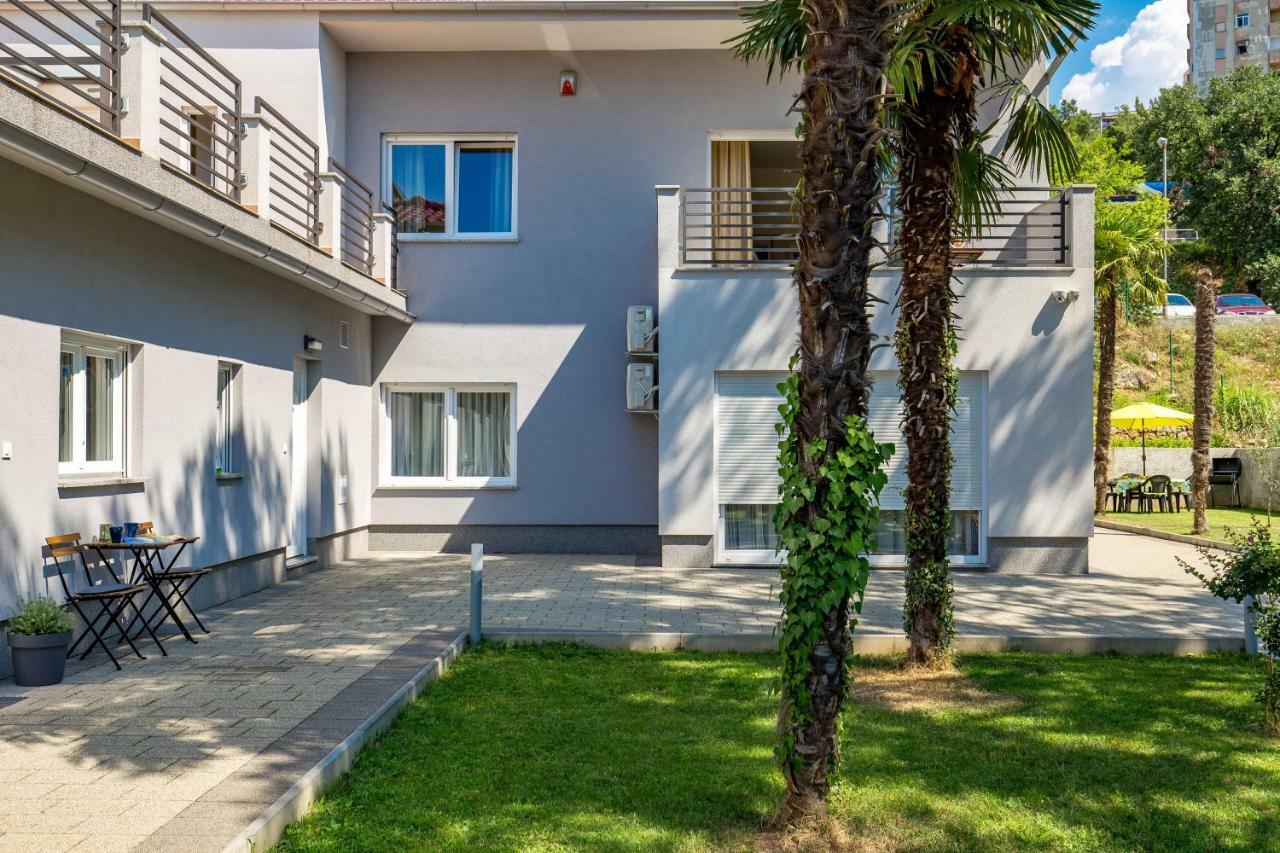 Apartment Piano リエカ エクステリア 写真