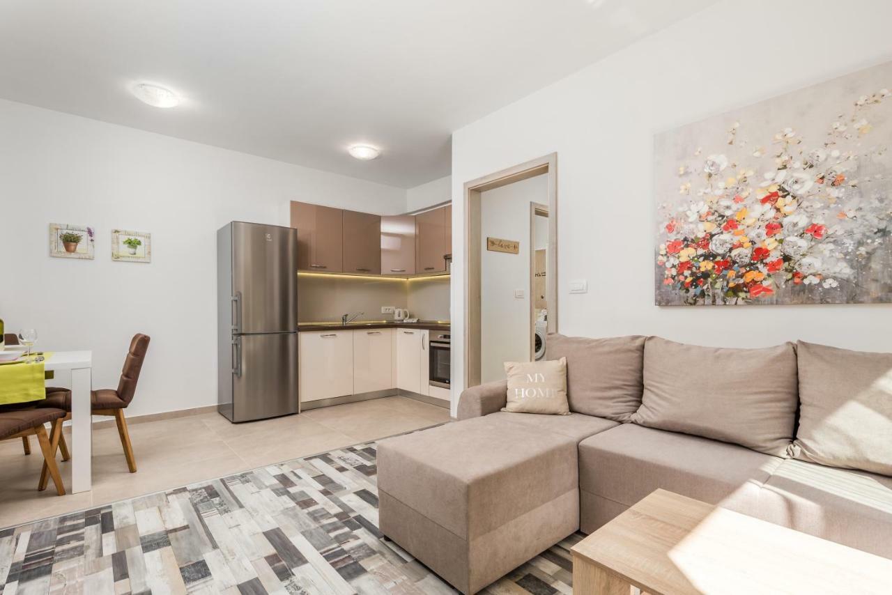 Apartment Piano リエカ エクステリア 写真